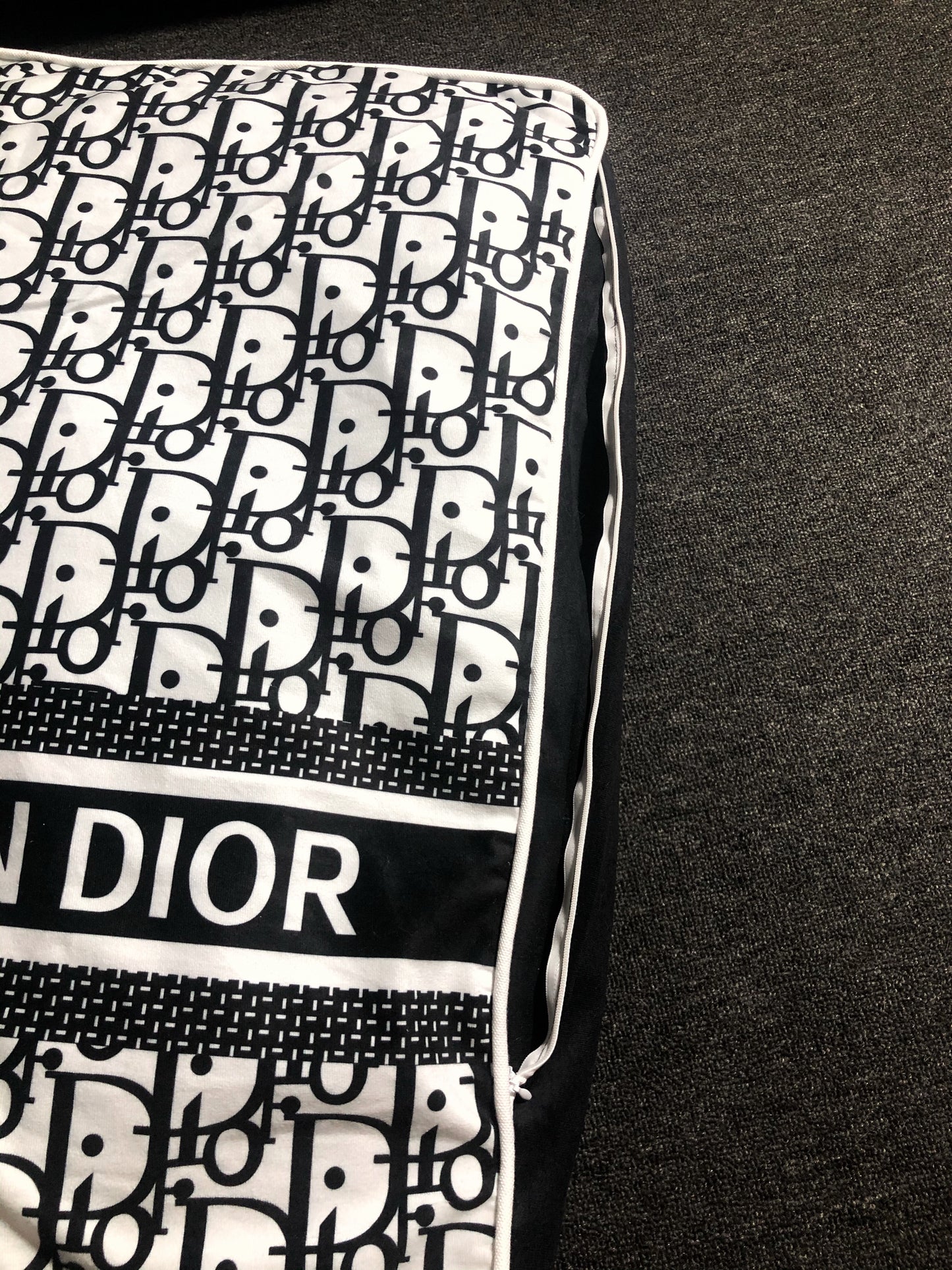 Dyor Pet Bedding Set